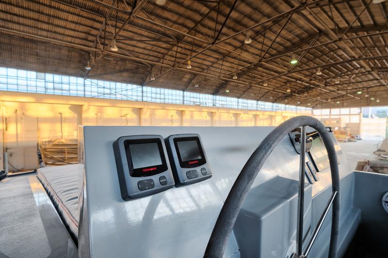 Book yachts online - catamaran - Luna 49 - Katamaran Red - rent