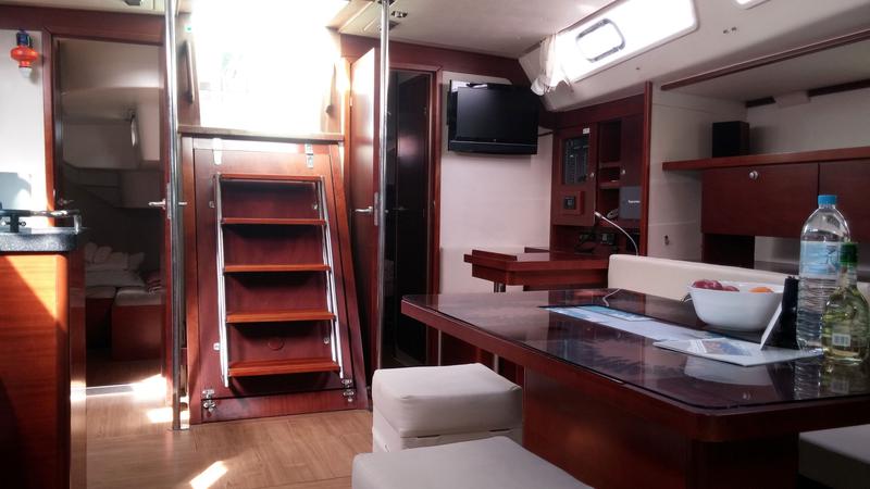 Book yachts online - sailboat - Hanse 540e - APOLLONIS - rent