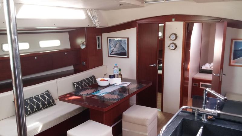 Book yachts online - sailboat - Hanse 540e - APOLLONIS - rent