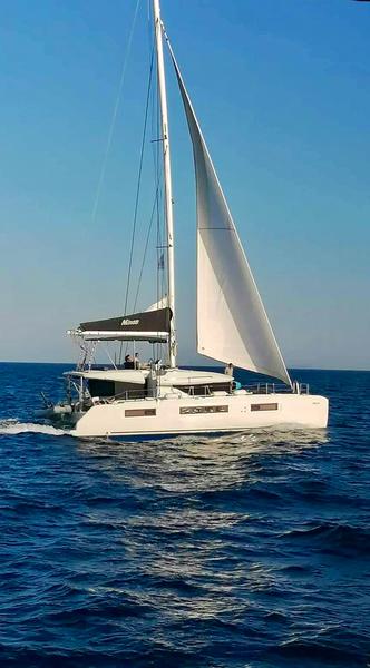 Book yachts online - catamaran - Lagoon 50 (Generator,A/C,Water Maker,Inverter) - MINOS - rent