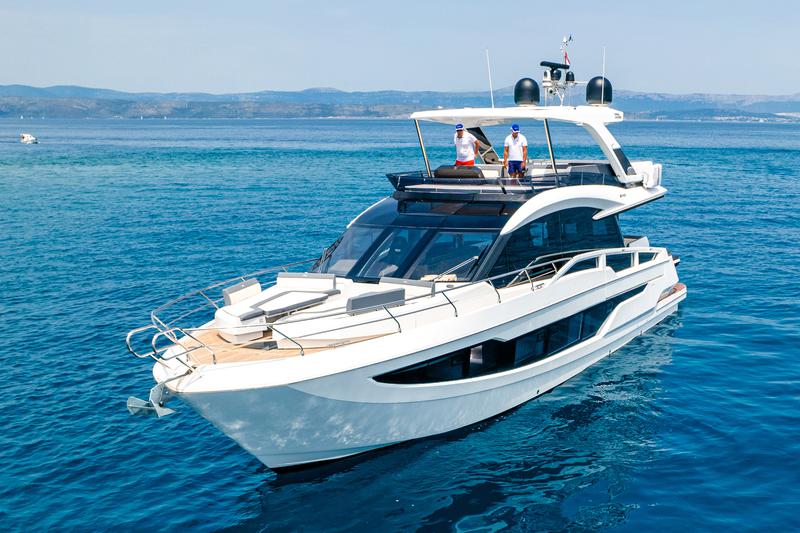 Book yachts online - motorboat - Galeon 640 Fly - FGstar - rent