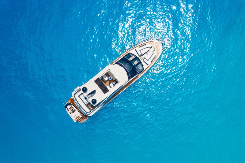 Book yachts online - motorboat - Galeon 640 Fly - FGstar - rent