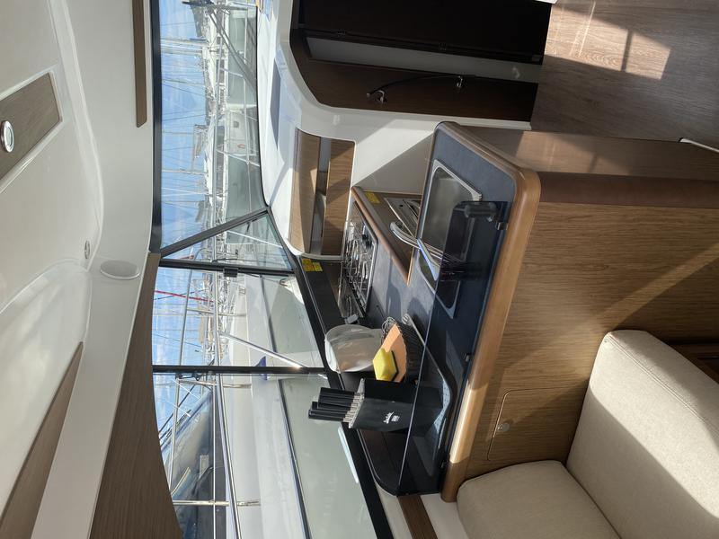 Book yachts online - motorboat - Beneteau Antares 36 - SOLAVIS - rent
