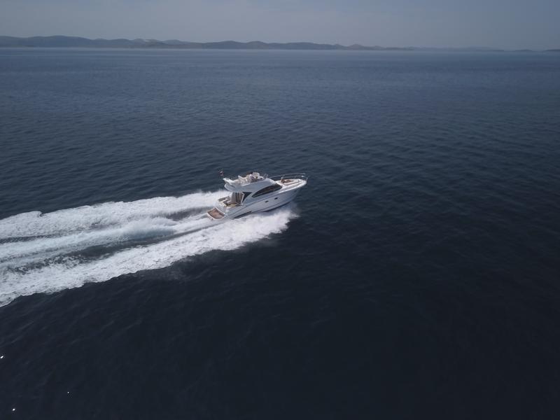 Book yachts online - motorboat - Beneteau Antares 36 - SOLAVIS - rent