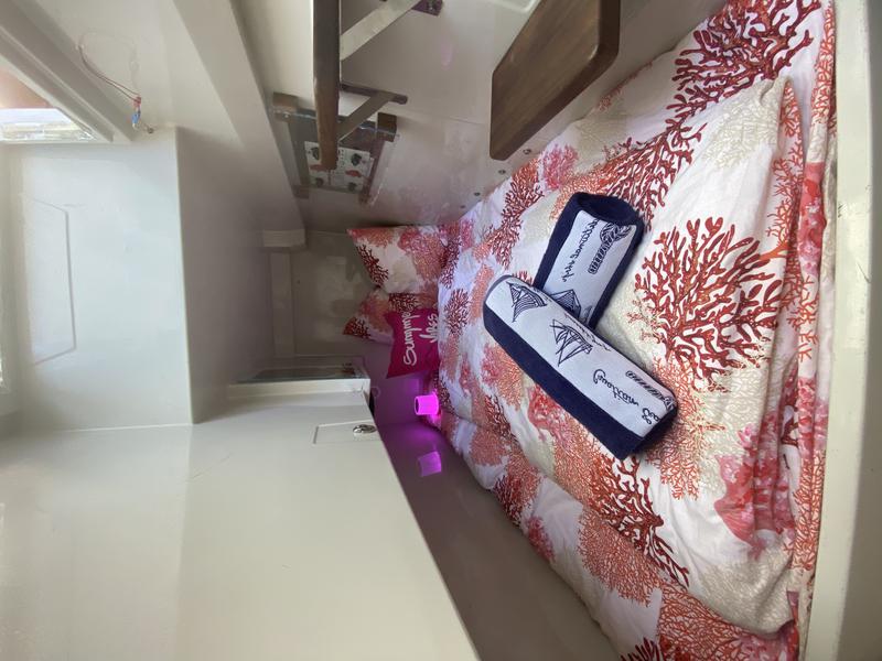 Book yachts online - motorboat - Sealine F450 - Shuron - rent