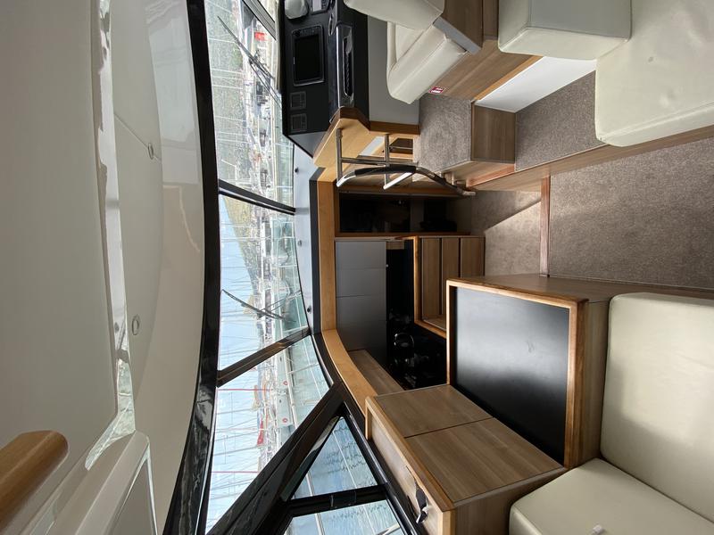 Book yachts online - motorboat - Sealine F450 - Shuron - rent