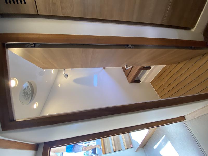 Book yachts online - motorboat - Sealine F450 - Shuron - rent