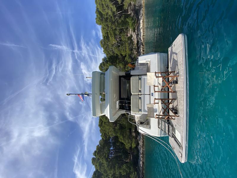 Book yachts online - motorboat - Bavaria Virtess 420 - SUNSHINE - rent