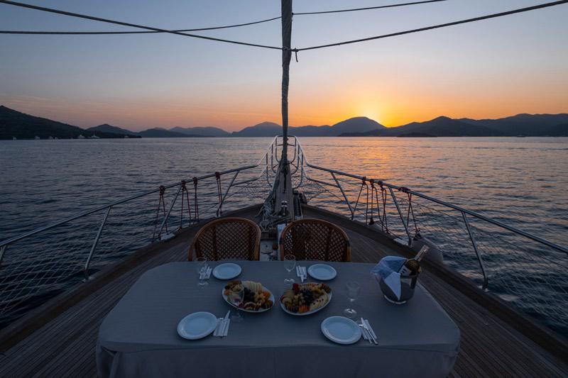 Book yachts online - other - Gulet - Pronto White - rent