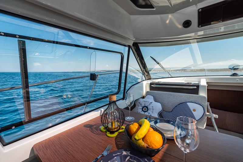 Book yachts online - motorboat - Merry Fisher 795 - KlaPa - rent