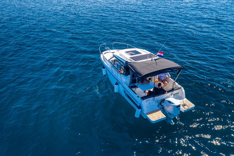 Book yachts online - motorboat - Merry Fisher 795 - KlaPa - rent