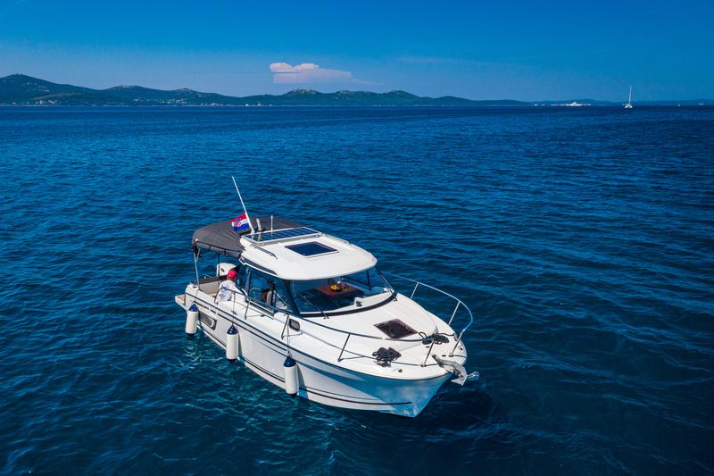 Book yachts online - motorboat - Merry Fisher 795 - KlaPa - rent