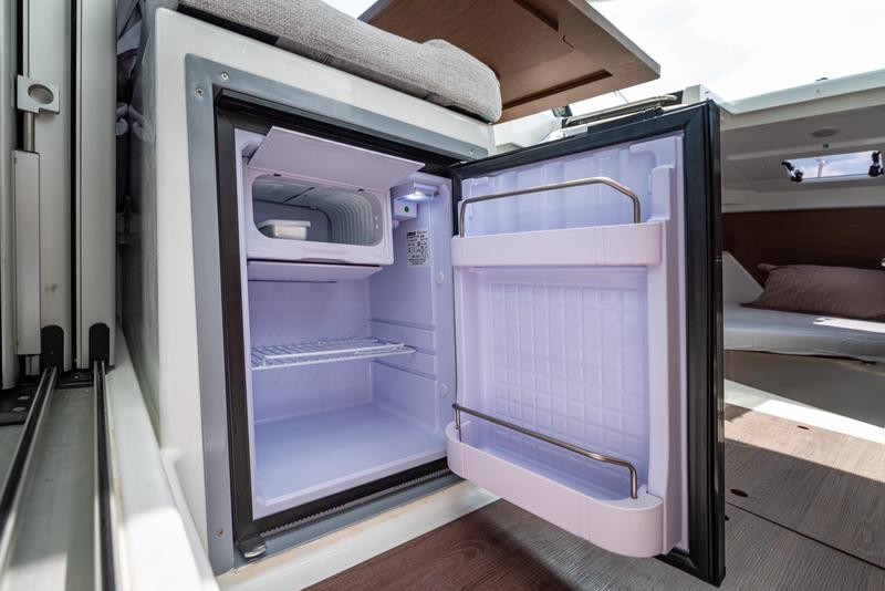 Book yachts online - motorboat - Merry Fisher 795 - KlaPa - rent