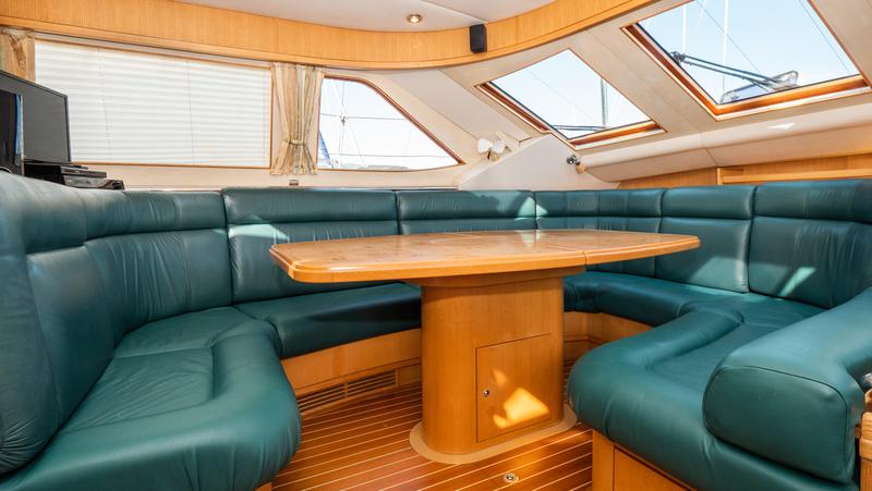 Book yachts online - sailboat - Trintella 65 Classic - MORNING CALM - rent