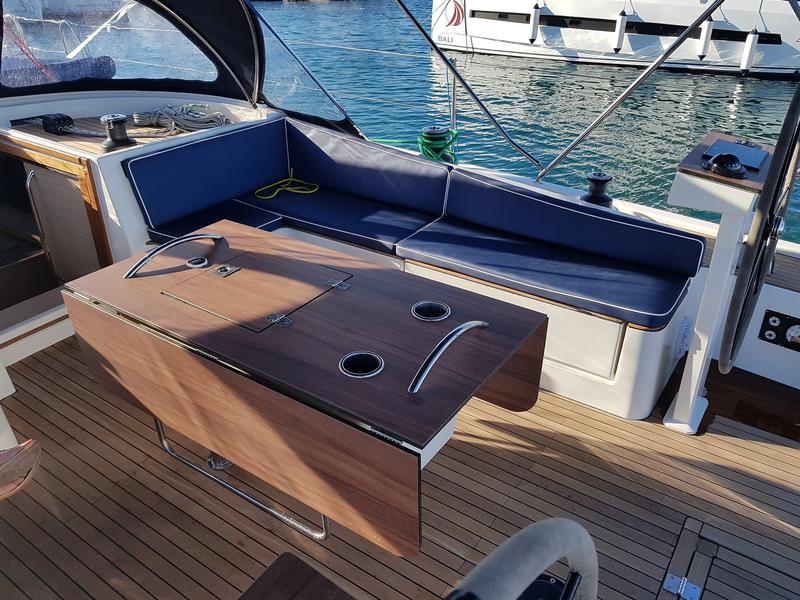 Book yachts online - sailboat - D&amp;D Kufner 54 Univerzum - Marietta II - rent
