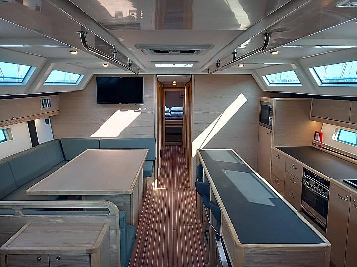 Book yachts online - sailboat - D&amp;D Kufner 54 Univerzum - Marietta II - rent