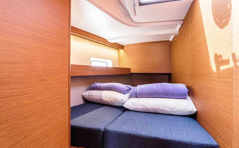 Book yachts online - sailboat - Sun Odyssey 490 - Grazia - rent