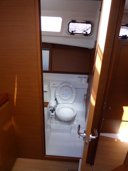Book yachts online - sailboat - Sun Odyssey 440 - Mikkamakka - rent