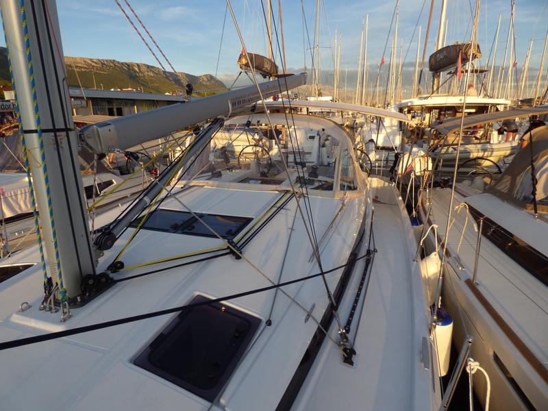 Book yachts online - sailboat - Sun Odyssey 440 - Mikkamakka - rent