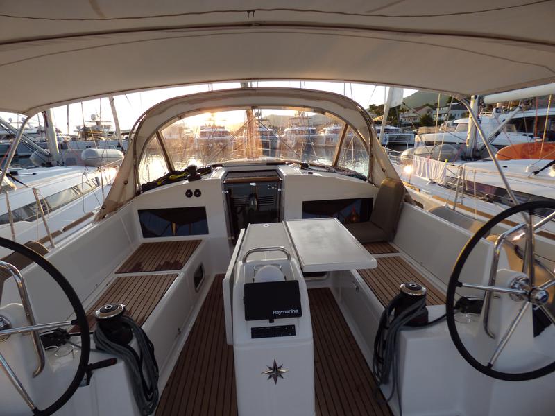 Book yachts online - sailboat - Sun Odyssey 440 - Mikkamakka - rent