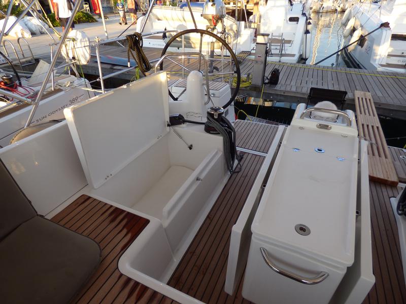 Book yachts online - sailboat - Sun Odyssey 440 - Mikkamakka - rent
