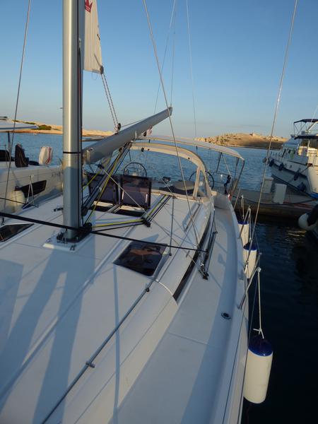 Book yachts online - sailboat - Sun Odyssey 440 - Mikkamakka - rent