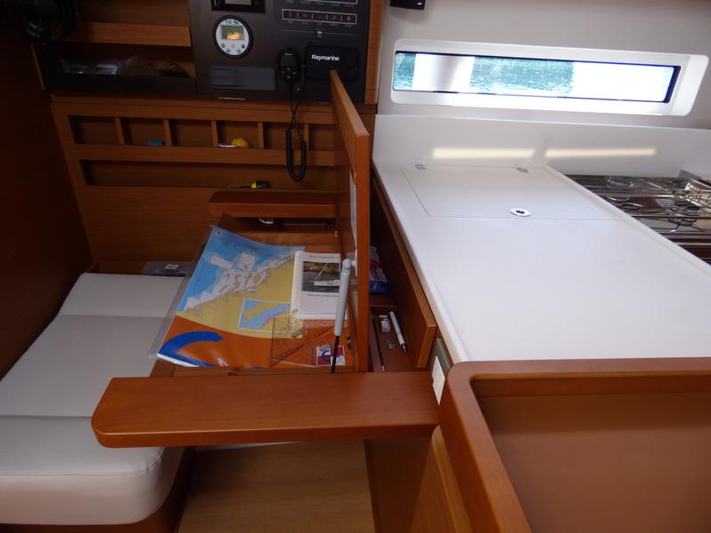 Book yachts online - sailboat - Sun Odyssey 440 - Mikkamakka - rent