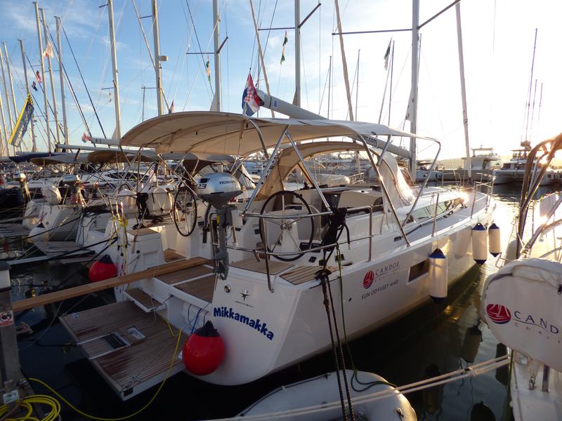 Book yachts online - sailboat - Sun Odyssey 440 - Mikkamakka - rent