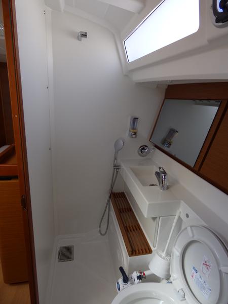 Book yachts online - sailboat - Sun Odyssey 440 - Mikkamakka - rent