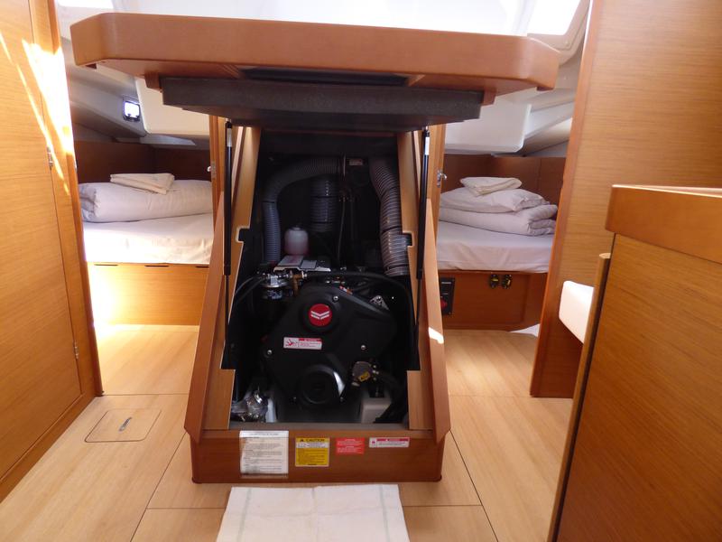 Book yachts online - sailboat - Sun Odyssey 440 - Mikkamakka - rent