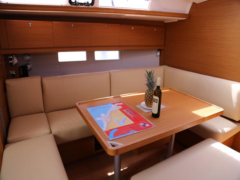 Book yachts online - sailboat - Dufour 460 Grand Large - Sea  Hawk  - rent