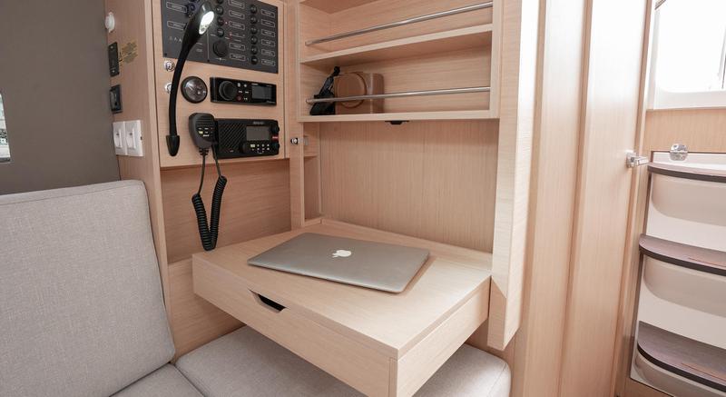 Book yachts online - sailboat - Oceanis 30.1 - Giugi - rent