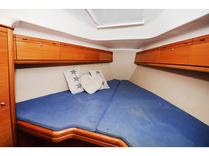 Book yachts online - sailboat - Bavaria 34 Cruiser - Nina Nina - new sails 2022. - rent