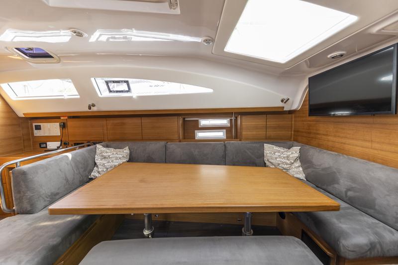 Book yachts online - sailboat - Elan Impression 45.1 2022 - Pasithea - rent