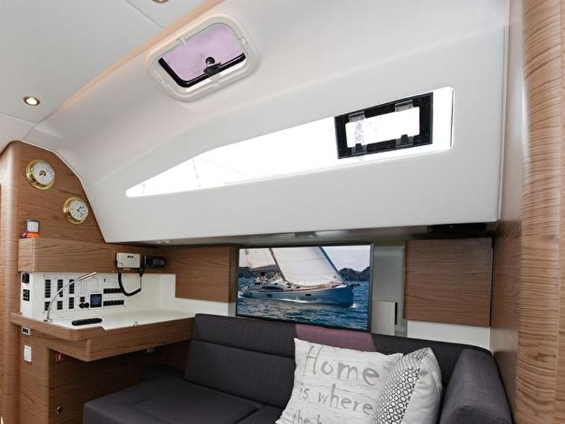 Book yachts online - sailboat - Elan 50 Impression - with AC - MOJITO - AC - rent