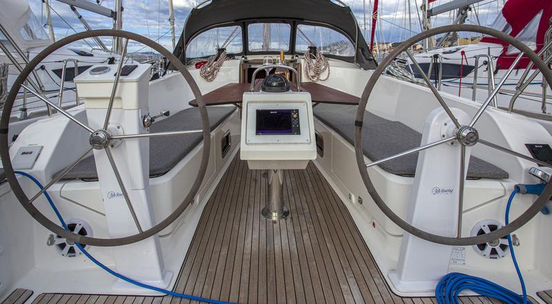Book yachts online - sailboat - Bavaria Cruiser 41 - Instagram - rent