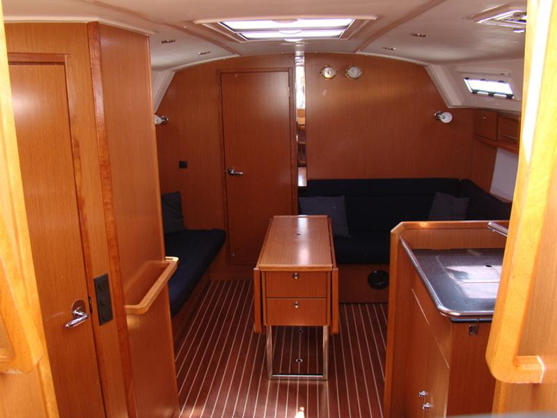 Book yachts online - sailboat - Bavaria Cruiser 36 - NU GA - rent