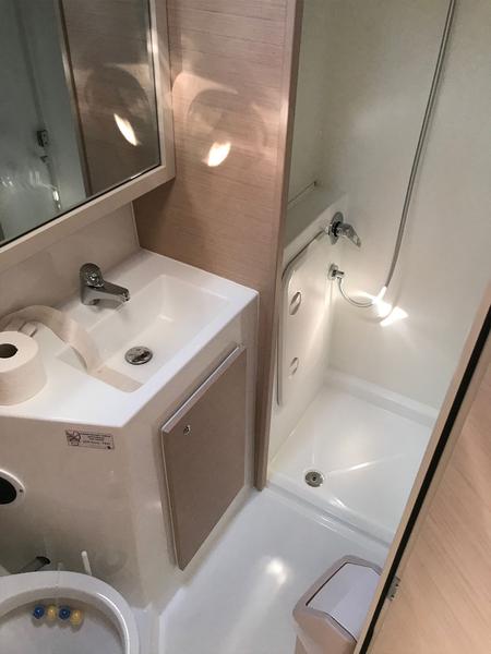 Book yachts online - catamaran - Lagoon 42 owner version - FIND US - rent