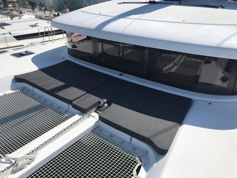 Book yachts online - catamaran - Lagoon 42 owner version - FIND US - rent