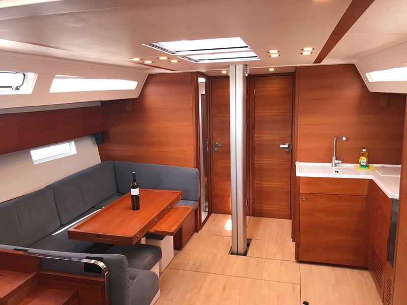 Book yachts online - sailboat - More 55 - MORE FUN - rent