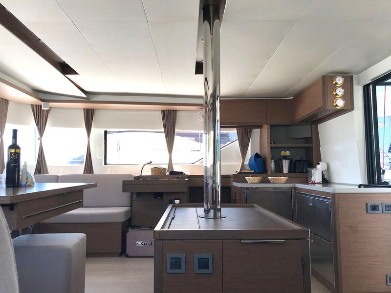 Book yachts online - catamaran - Lagoon 50 - KATKA  - rent