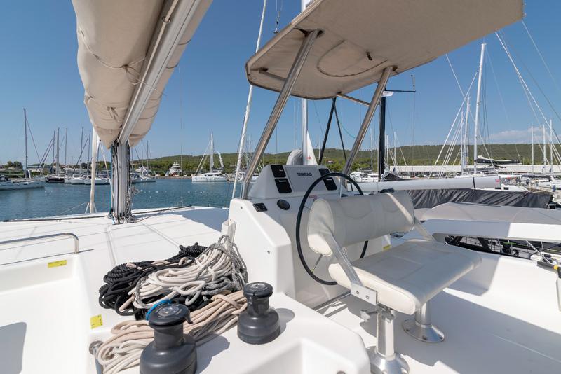 Book yachts online - catamaran - Dufour Catamaran 48 - DREAMLAND - rent