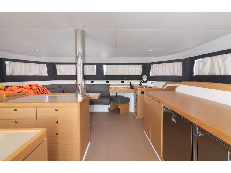 Book yachts online - catamaran - Dufour Catamaran 48 - DREAMLAND - rent