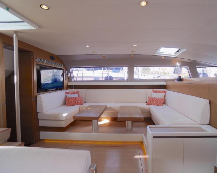 Book yachts online - sailboat - CNB 76 - AENEA - rent