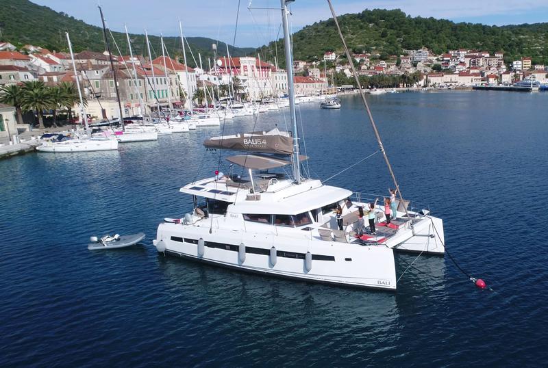 Book yachts online - catamaran - Bali 5.4. - NAMASTE OF BALI - rent