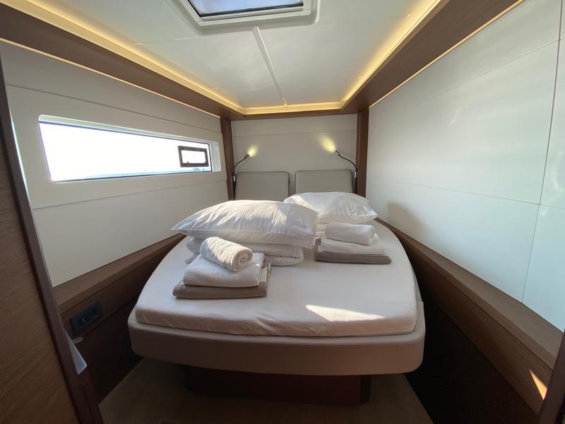 Book yachts online - catamaran - Lagoon 46 owner version - TATRY - rent
