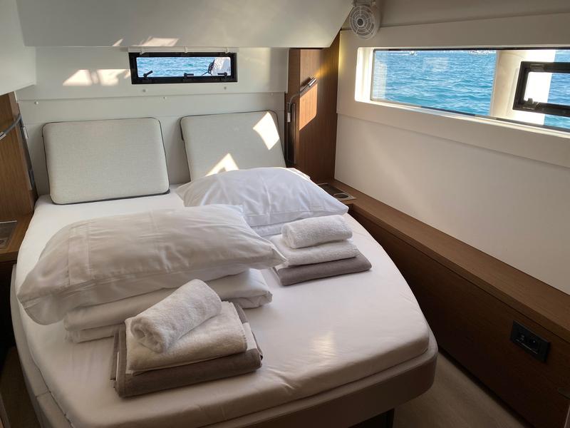 Book yachts online - catamaran - Lagoon 46 owner version - TATRY - rent