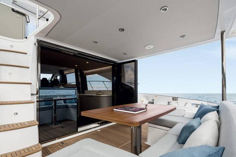 Book yachts online - motorboat - Azimut 55 Fly - BE HAPPY - rent