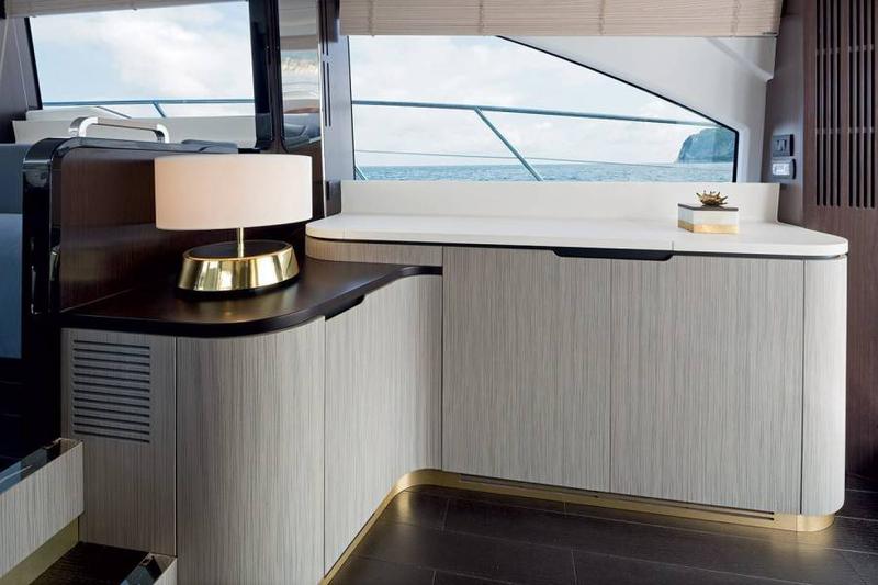 Book yachts online - motorboat - Azimut 55 Fly - BE HAPPY - rent