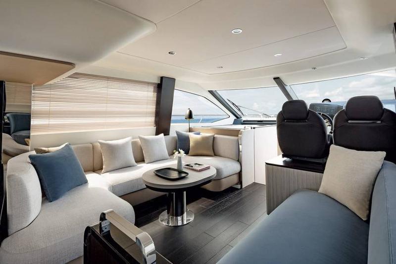 Book yachts online - motorboat - Azimut 55 Fly - BE HAPPY - rent